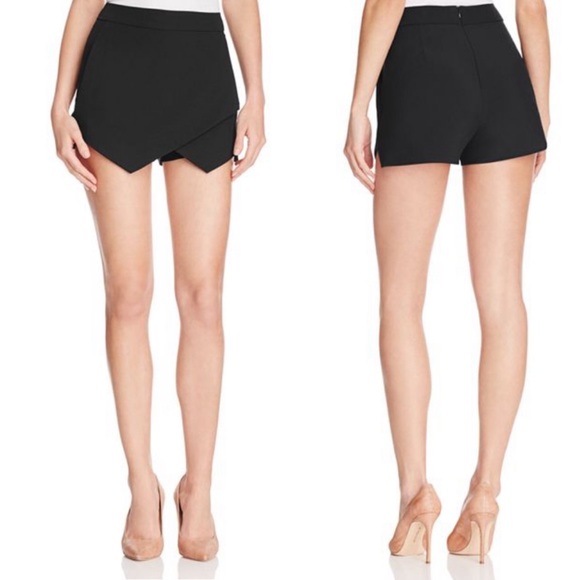 Aqua Pants - NWOT Black Aqua Faux Wrap Skort Pockets Size LARGE